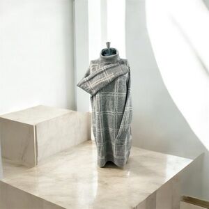 BANANA REPUBLIC-SWEATER DRESS